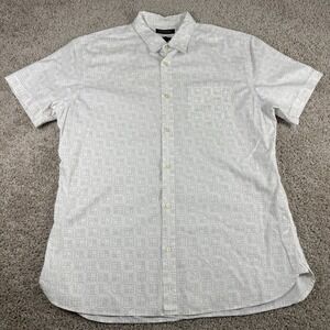Banana Republic Camden Fit large cotton geometric patterned short sleeve white